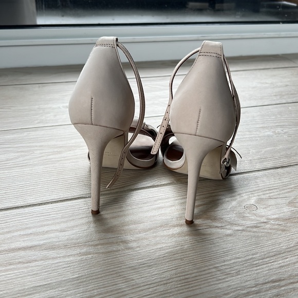 WORN ONCE- Steve Madden size 7 nude/beige heels - Picture 4 of 4